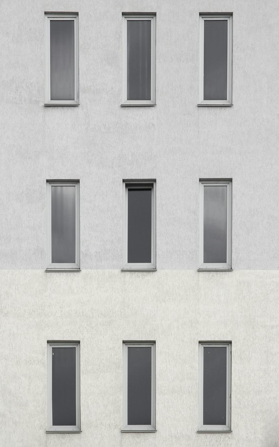 Triple-pane window detail